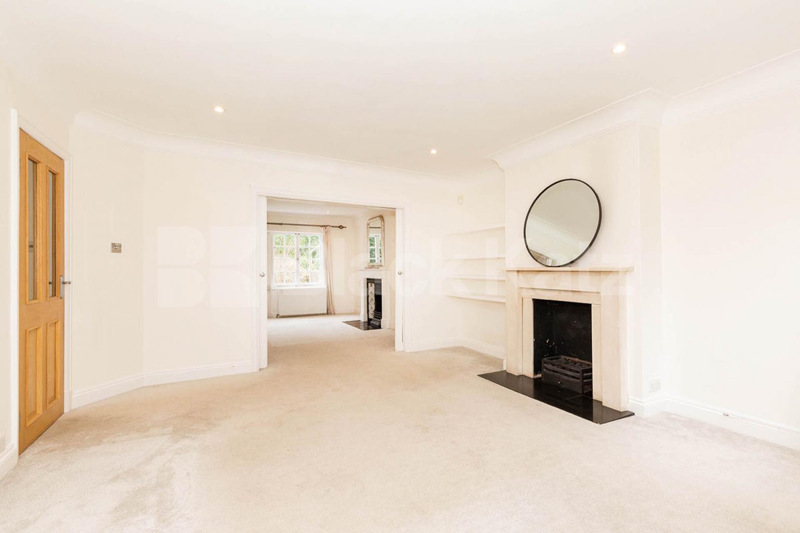 Stunning House on a private residential street located in Muswell hill Cascade Avenue, Muswell Hill 